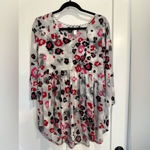 Honeyme Gray and Pink Floral Tunic